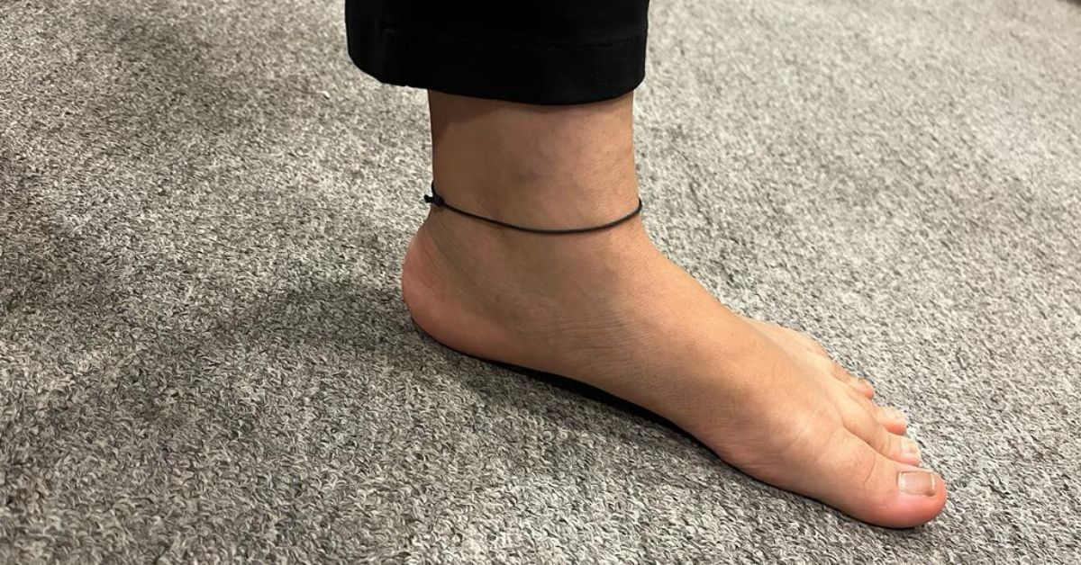 Black Thread on Ankle: 10 Tips to Follow
